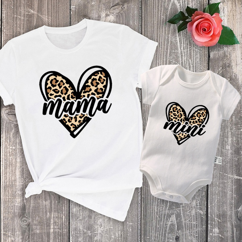 마마 미미 레오파드 하트 프린트 패밀리 매칭 의류 어머 - Plant Parent T Shirt 리뷰 및 가격
